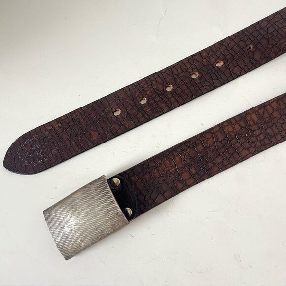Tobacco Road Crackled Leather Belt Small Statement Buckle Shovelle USA 27 to 31 - Picture 9 of 10